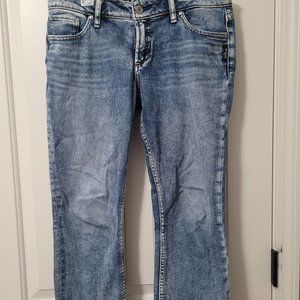 Silver Jeans CAPRI PANTS 27 in waist suki capris